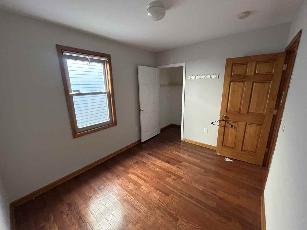 163 Walnut St - Photo 6 of 10