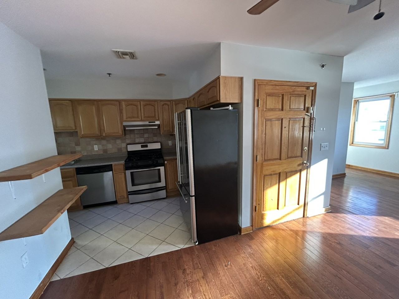 163 Walnut St - Photo 3 of 10