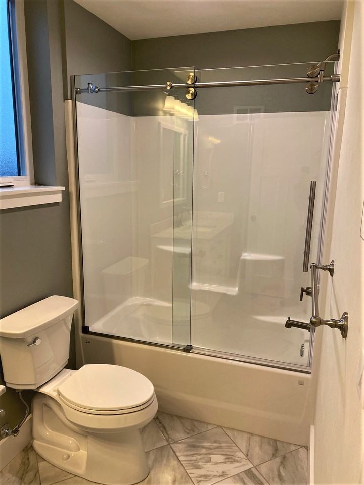 2380 Willamette Street #D - Photo 3 of 10