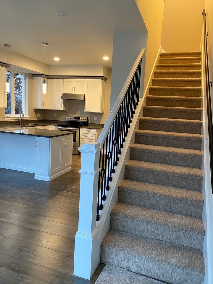 2380 Willamette Street #D - Photo 7 of 10