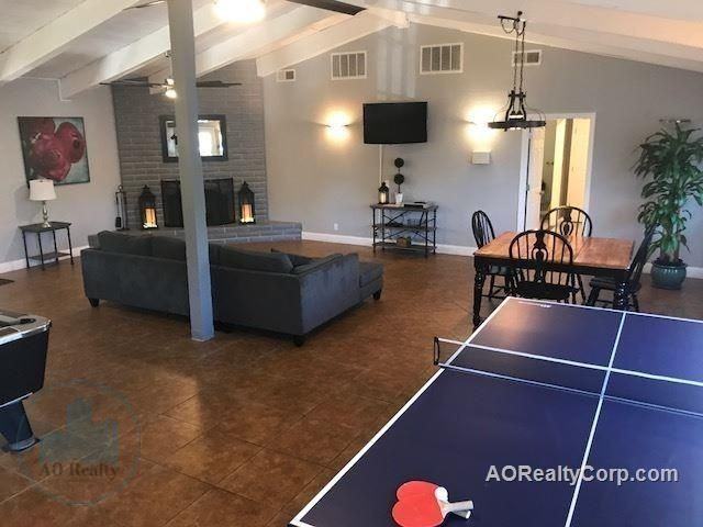 Shasta Villa Apartments - Photo 2 of 28