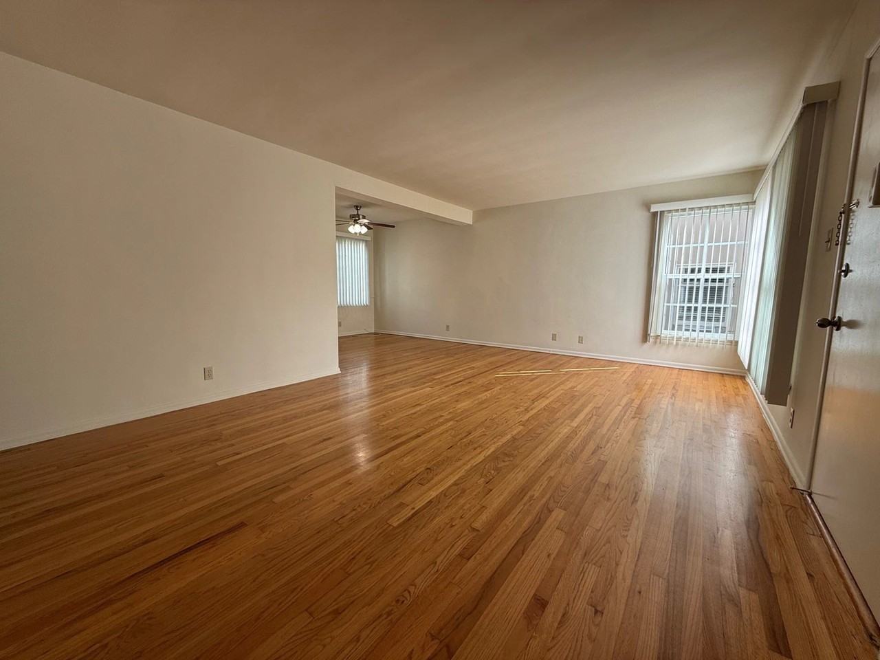 1113 - 27 26th Street, - Photo 7 of 47