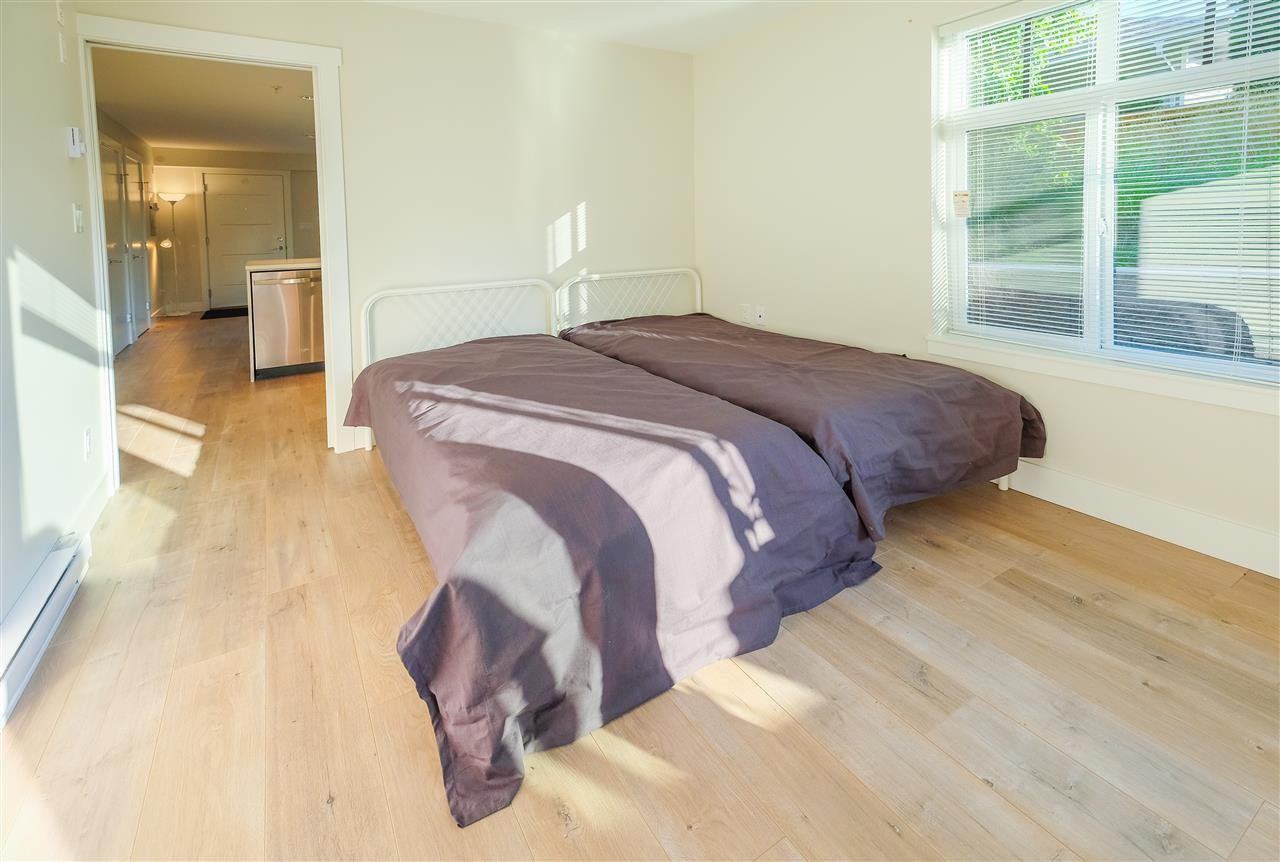 7180 Barnet Road - Photo 7 of 12