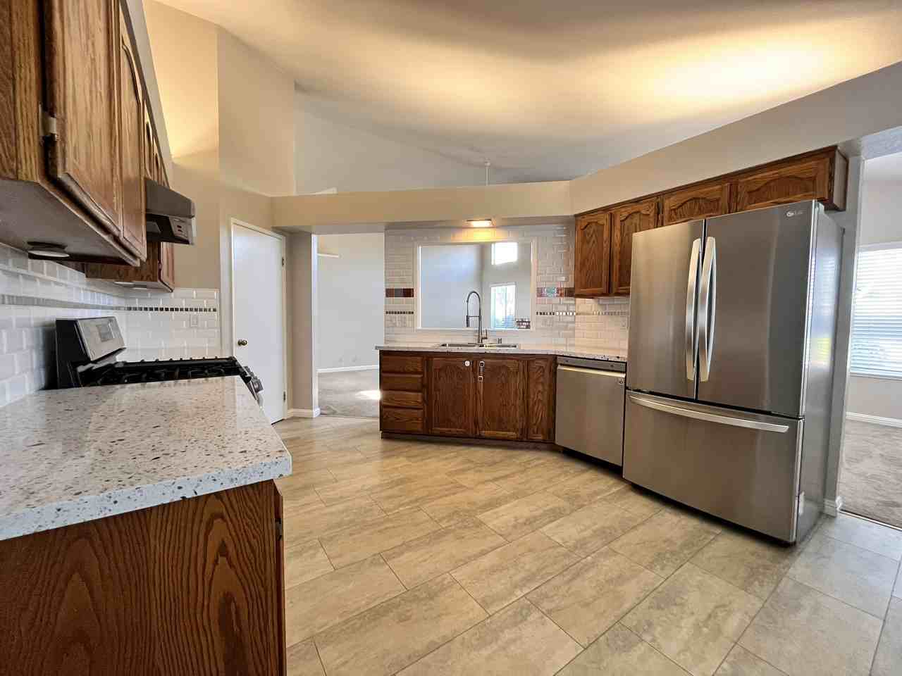 657 Snapdragon Pl - Photo 2 of 16