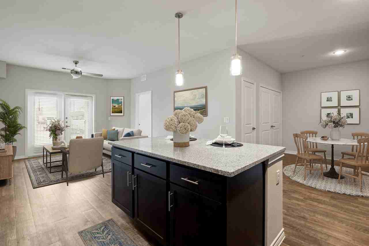 The Belmont - Photo 3 of 25