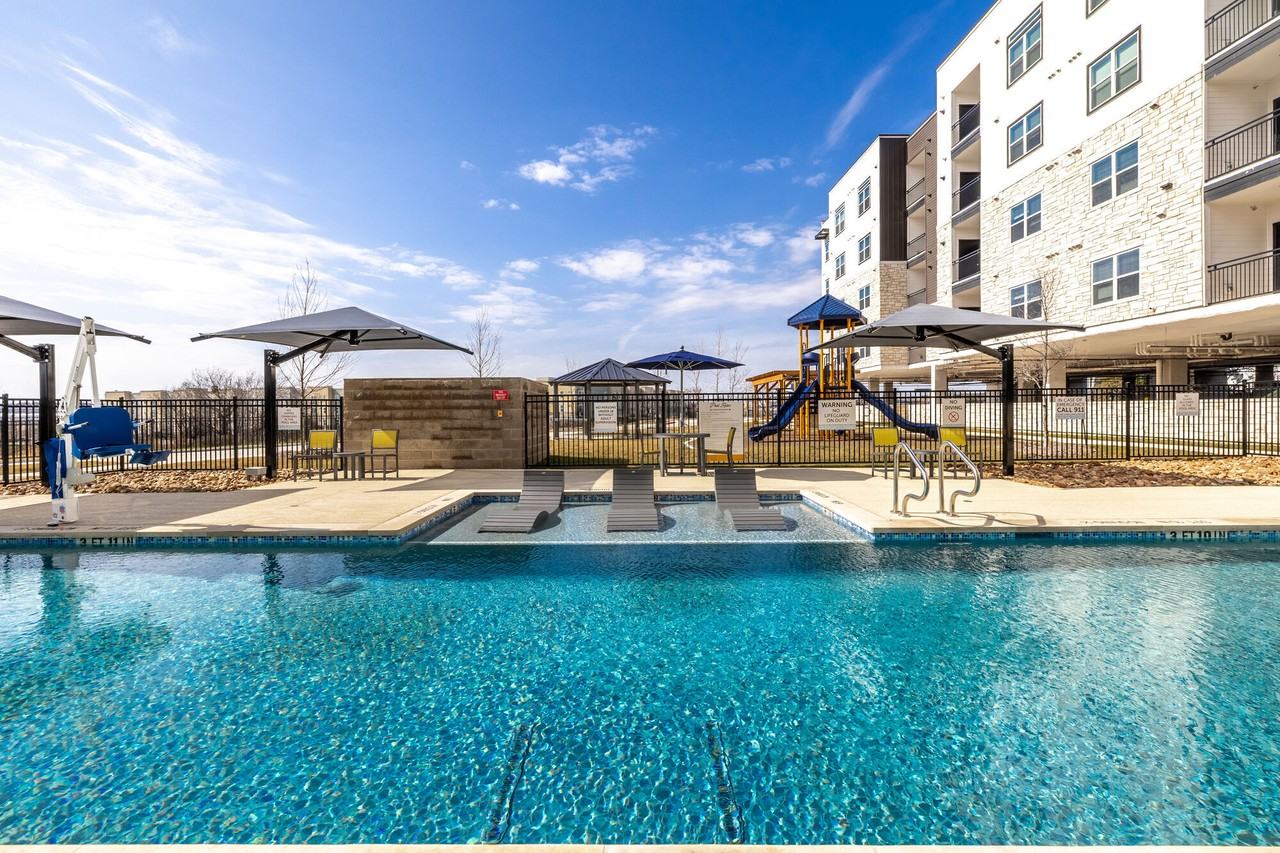 The Belmont - Photo 4 of 25