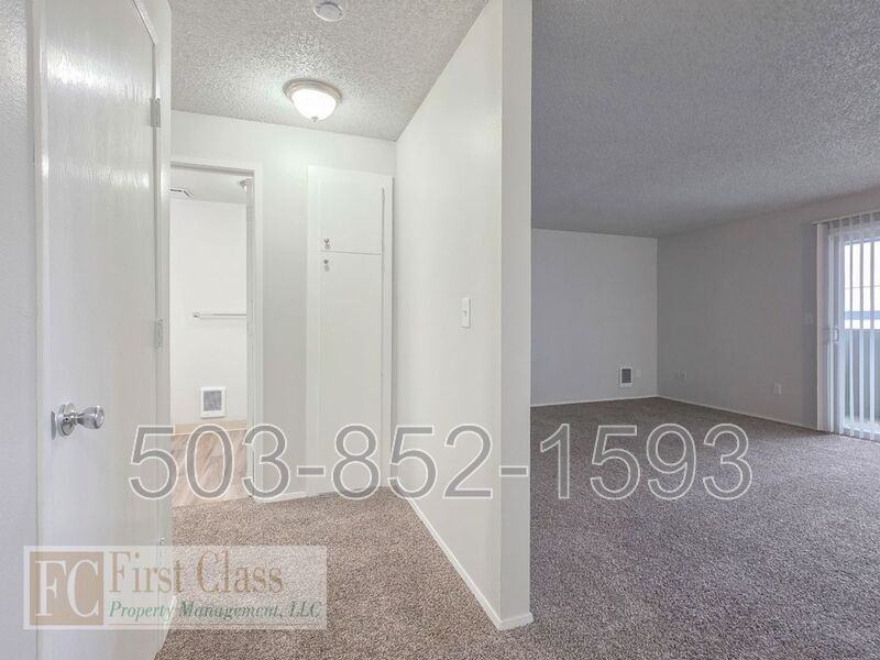 1402 Ne 186th Ave - Photo 5 of 27