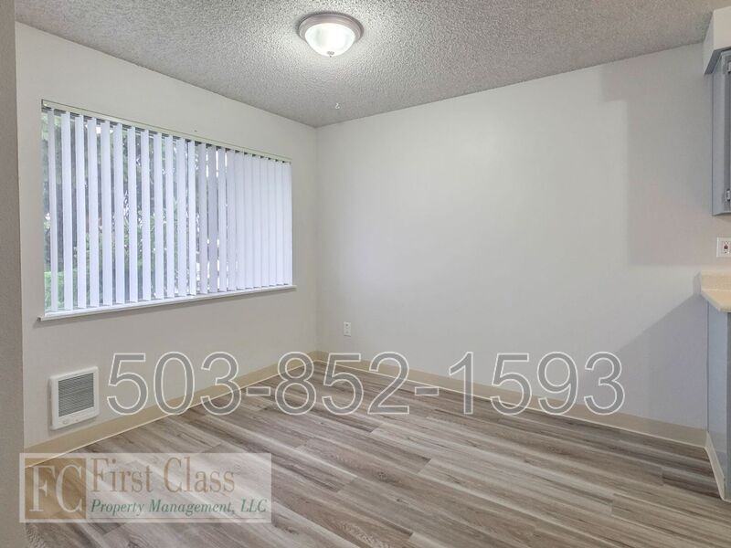 1402 Ne 186th Ave - Photo 6 of 27