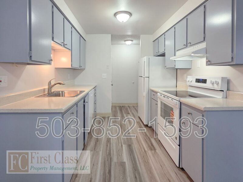 1402 Ne 186th Ave - Photo 7 of 27