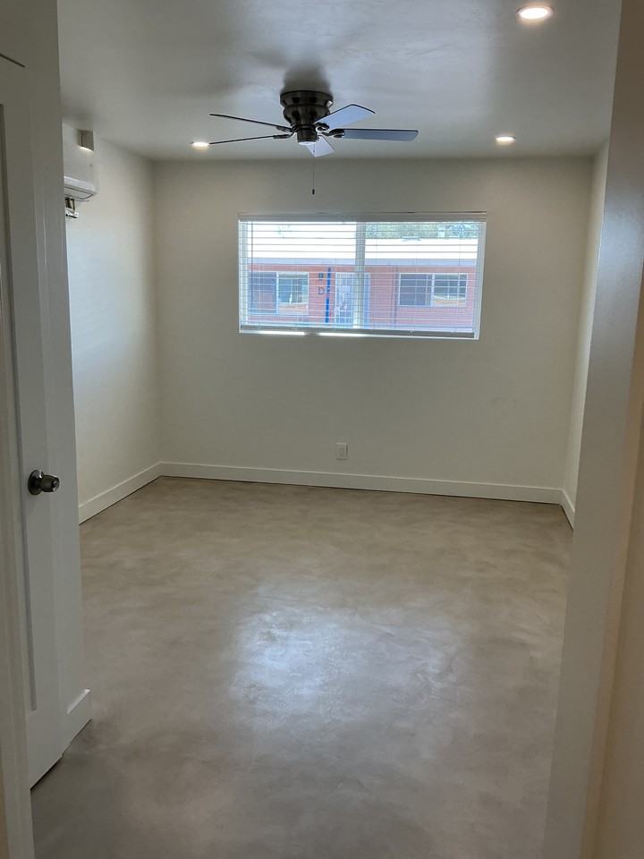 1423 North Venice Avenue - Photo 5 of 21