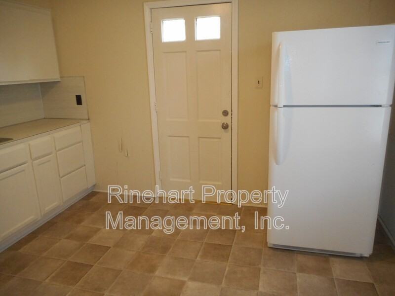 1431 Edgewood Dr - Photo 6 of 9