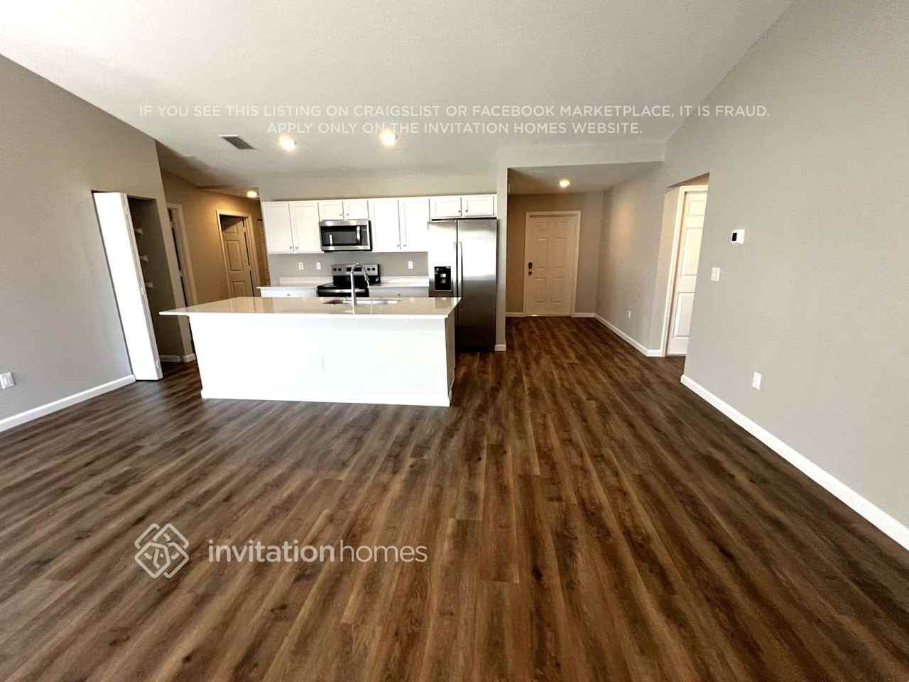 440 Se Asbury Ln - Photo 5 of 13