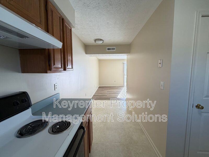 700 Rife Rd #9J - Photo 6 of 22