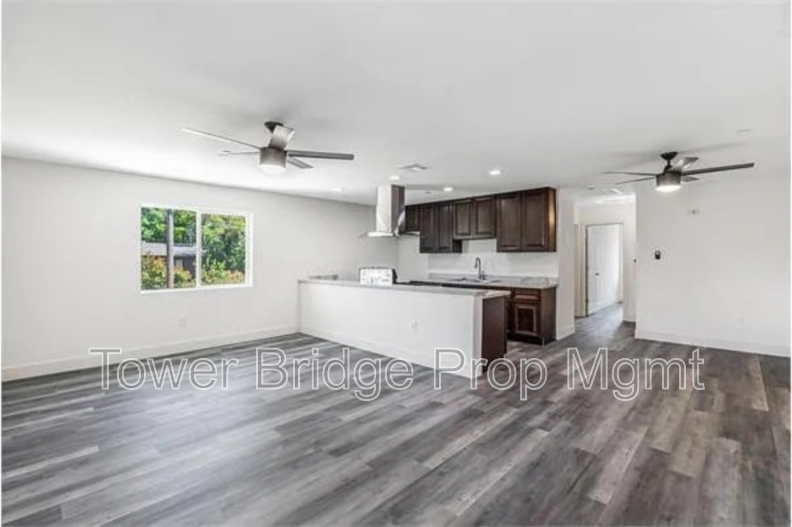 2409 Cava Ct #4 - Photo 7 of 29