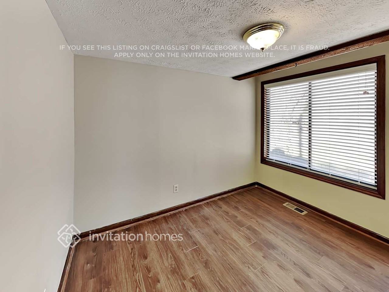 1050 Rockcrest Dr - Photo 7 of 21