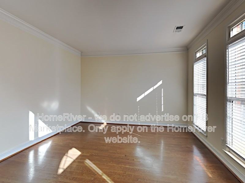 1040 Queensgate Dr Se - Photo 6 of 30