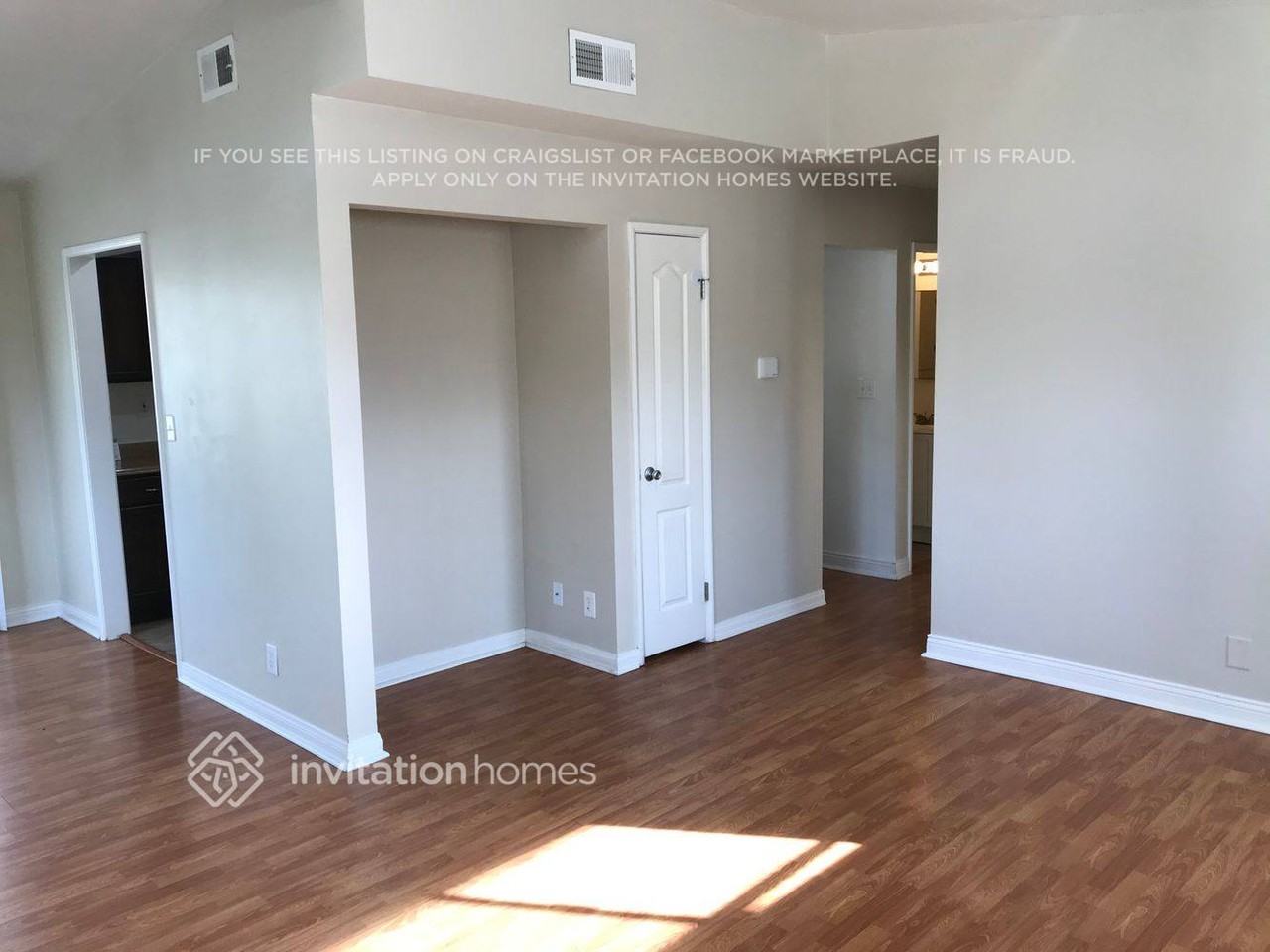 738 Glen Oaks Rd - Photo 3 of 13