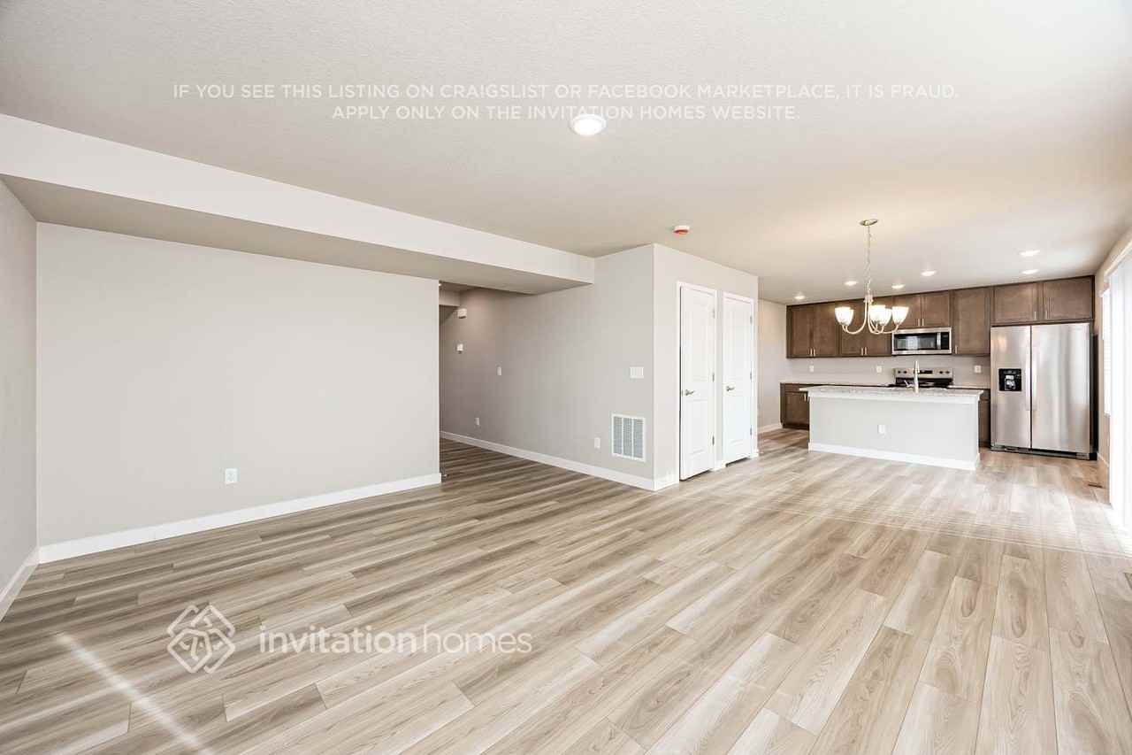 11755 Mission Peak Pl - Photo 5 of 18