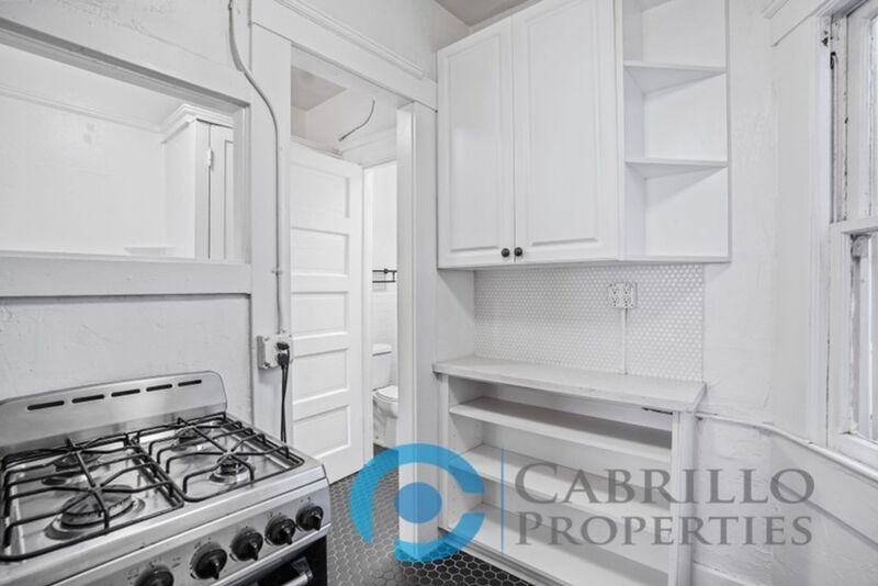 2261 4th Ave - Photo 2 of 17