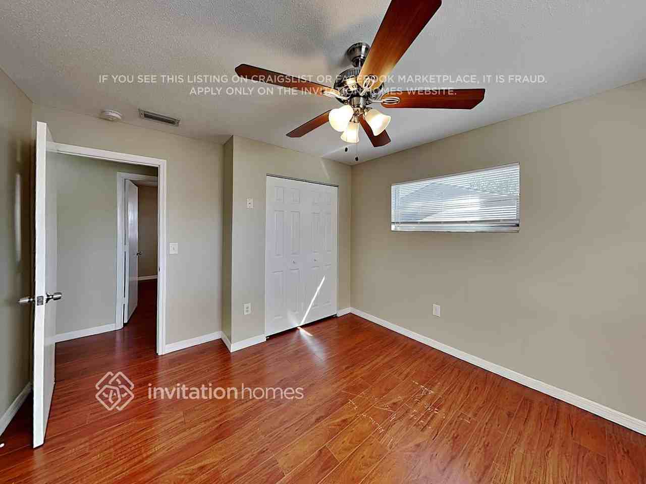 808 65th Ave W - Photo 6 of 18