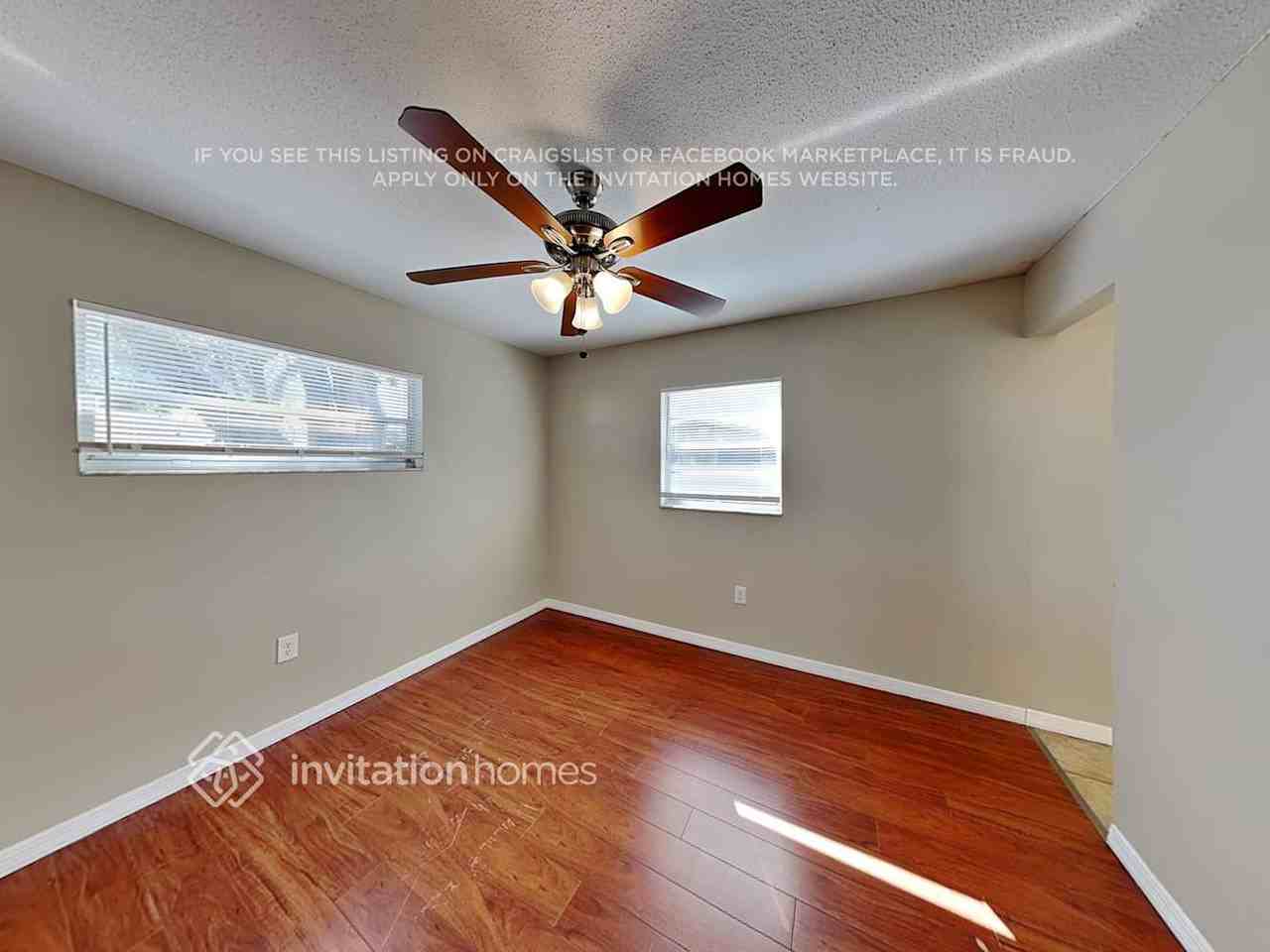 808 65th Ave W - Photo 7 of 18