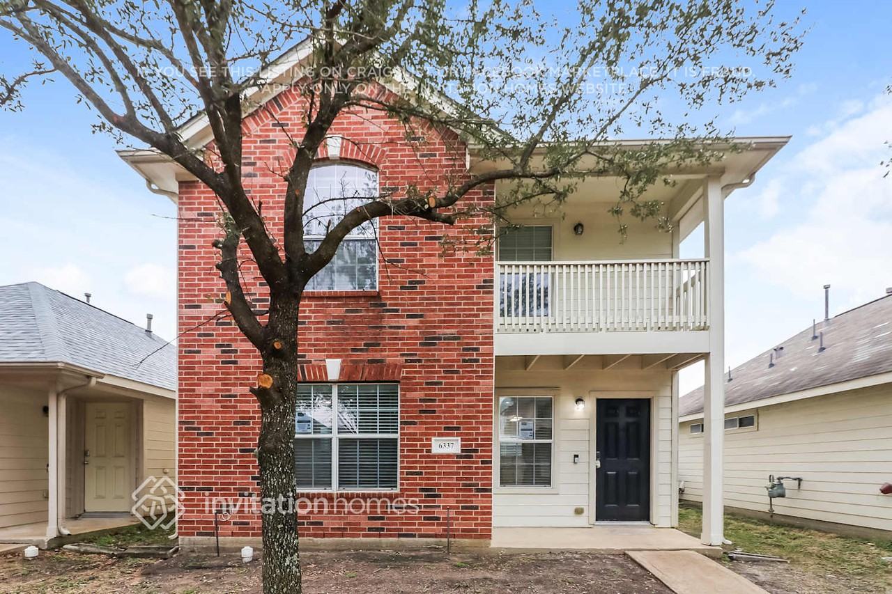 6337 Mountain Pines Ln