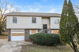 2700 Rockdale Dr - Photo 1 of 1