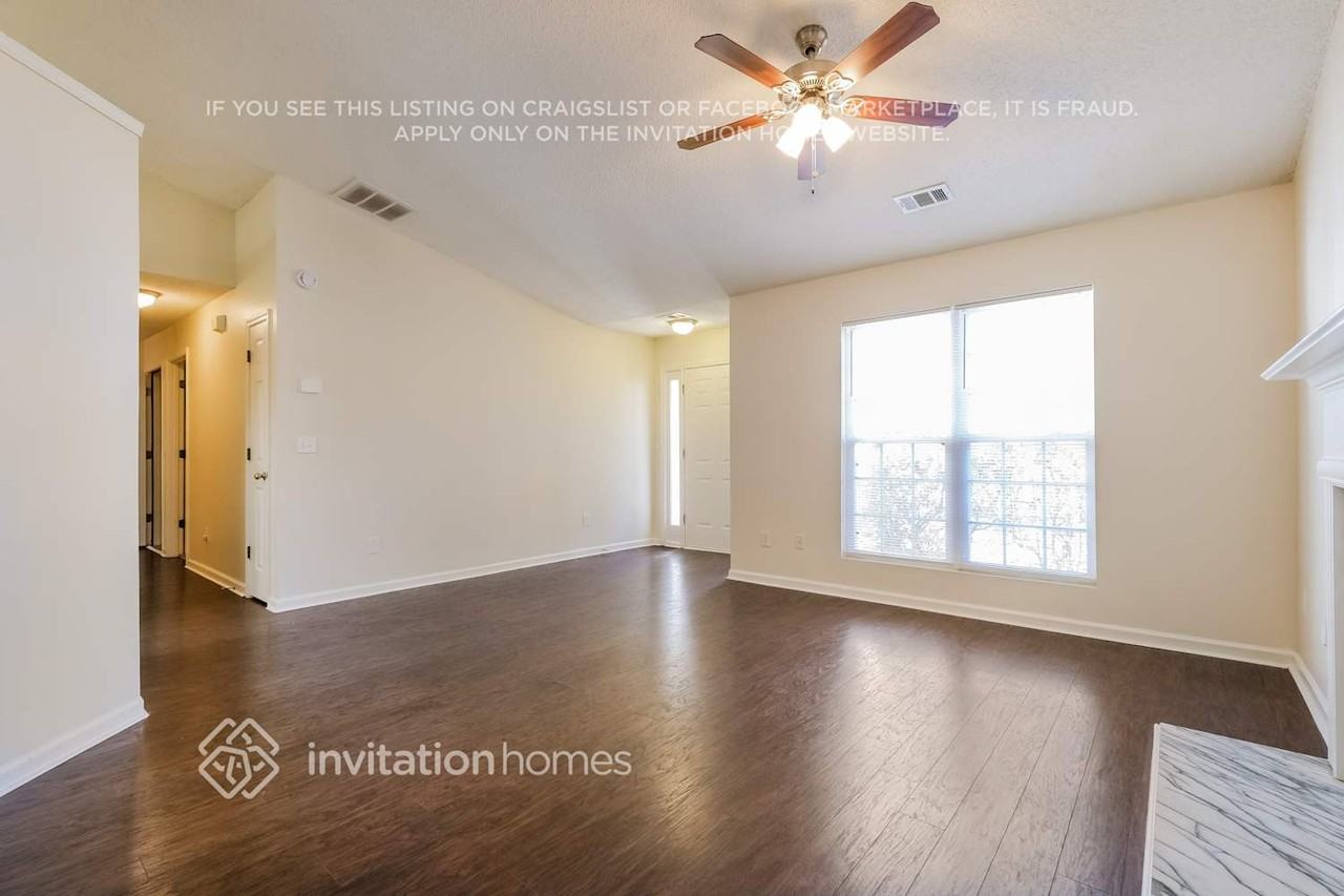 211 Ashland Creek Ct - Photo 6 of 17