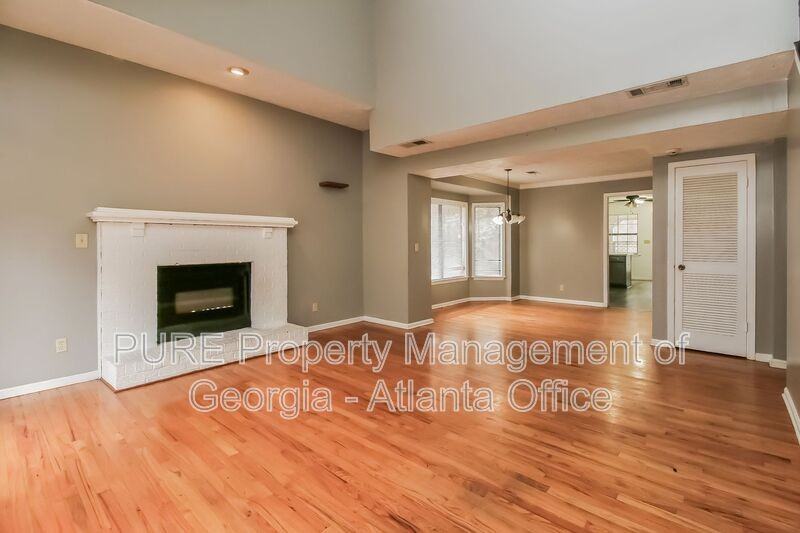 3831 Eden Glen Dr Se - Photo 2 of 21