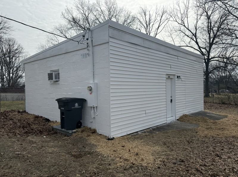 404 Black Oak Dr - Photo 2 of 11