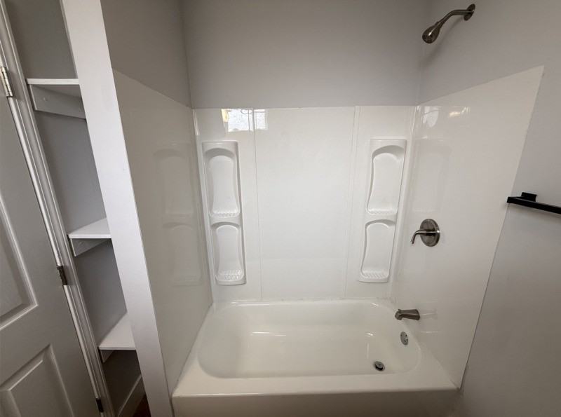 404 Black Oak Dr - Photo 5 of 11