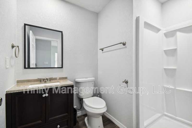1051 Dogwood Dr - Photo 2 of 8