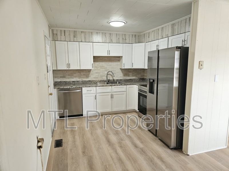 401 Glenwood Ave - Photo 2 of 9