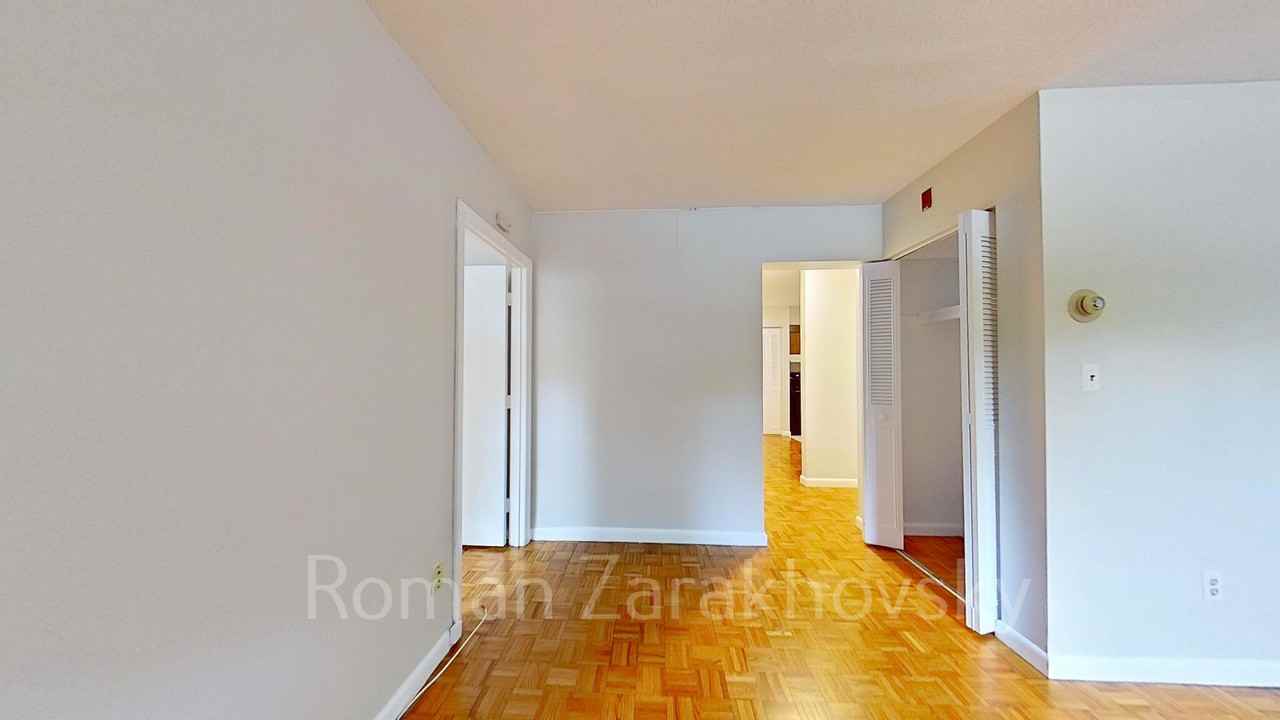 95 Sutherland Rd #1Z - Photo 4 of 26