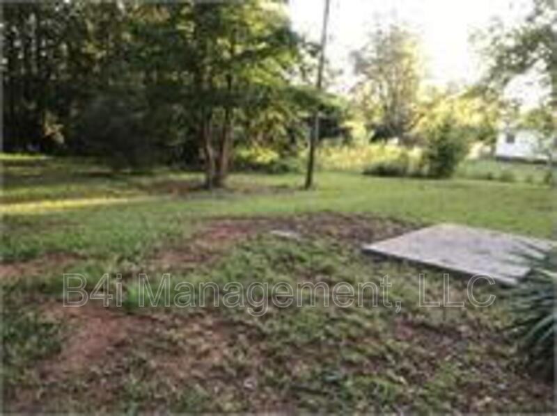 1007 E Mcintosh Rd - Photo 5 of 31