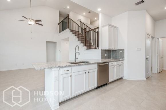 9423 Thornbluff Creek Ct - Photo 5 of 20