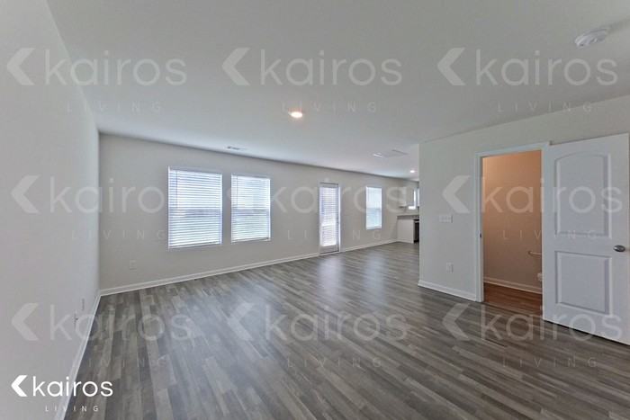 834 Vistamount Path - Photo 5 of 25