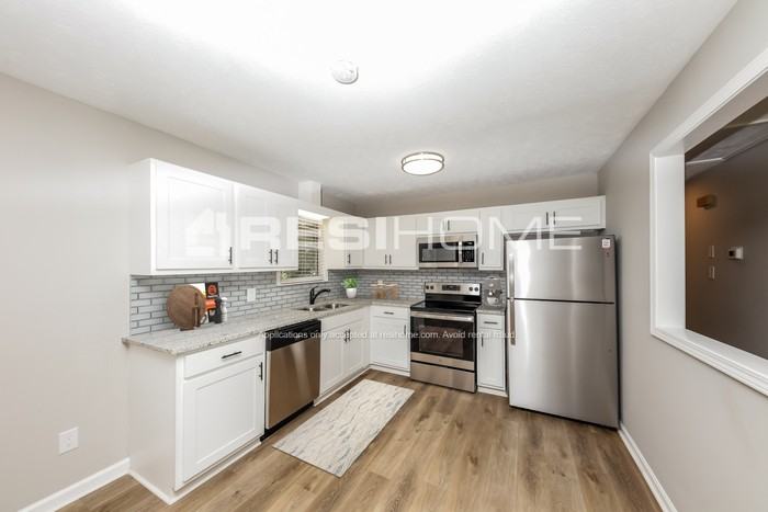 68 Sunny Ln - Photo 5 of 17