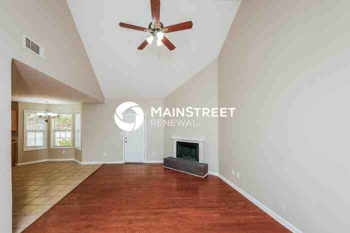 706 Squirrels Nest Ct - Photo 3 of 16