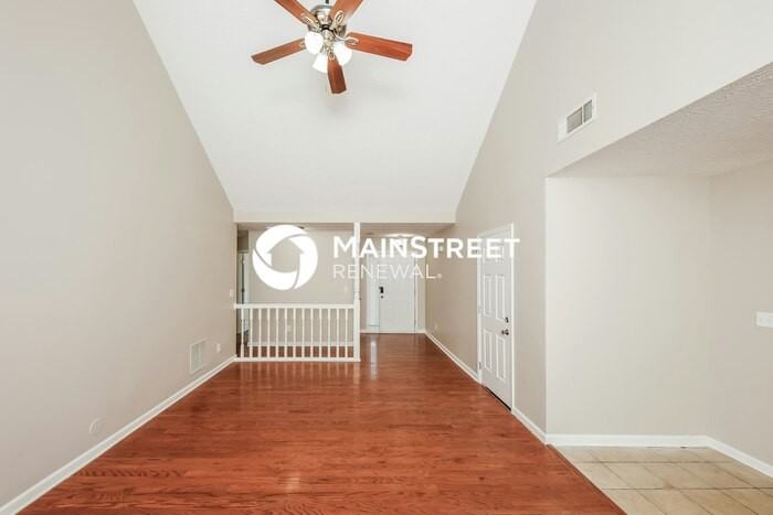 706 Squirrels Nest Ct - Photo 4 of 16