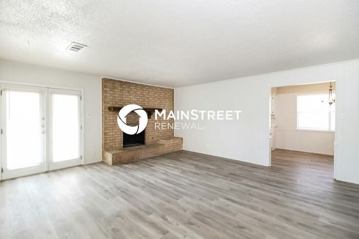 1822 El Paso St - Photo 6 of 15