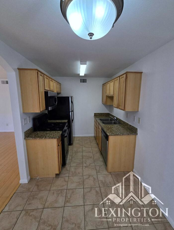 5008 Bremner Way #3 - Photo 5 of 23