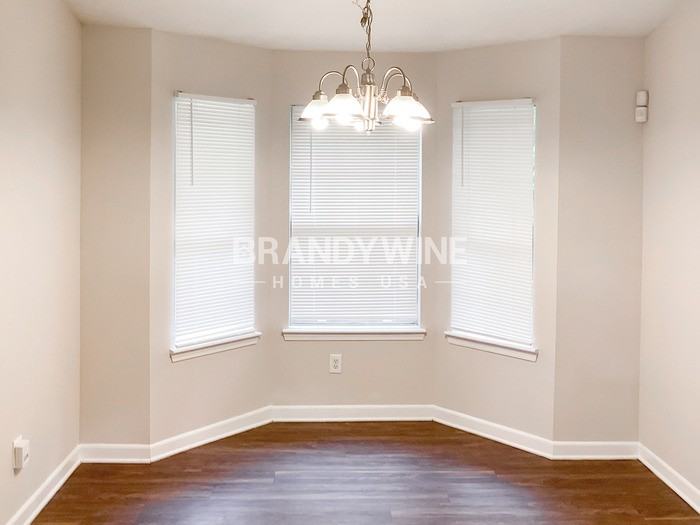 4392 Westchester Ct - Photo 7 of 32