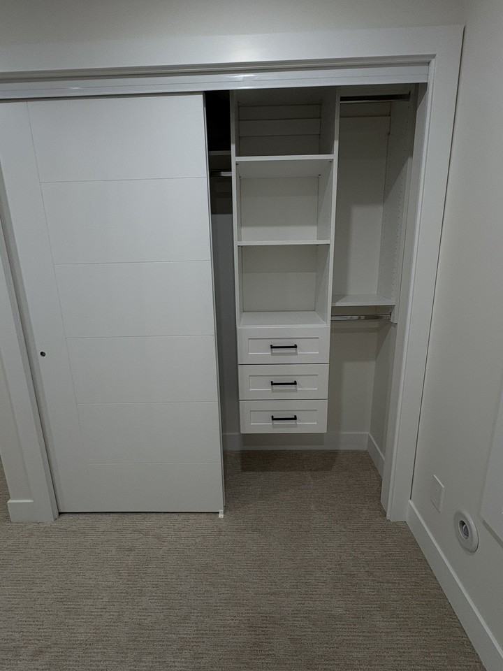 203 Pembina St #1 - Photo 6 of 23