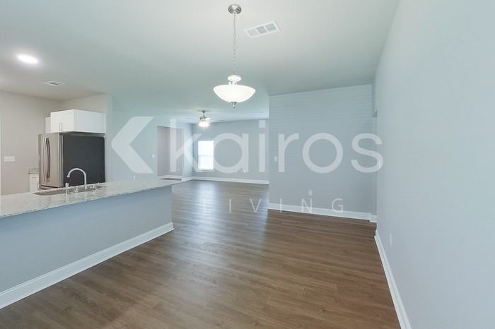 22863 Monterey Ave - Photo 7 of 23