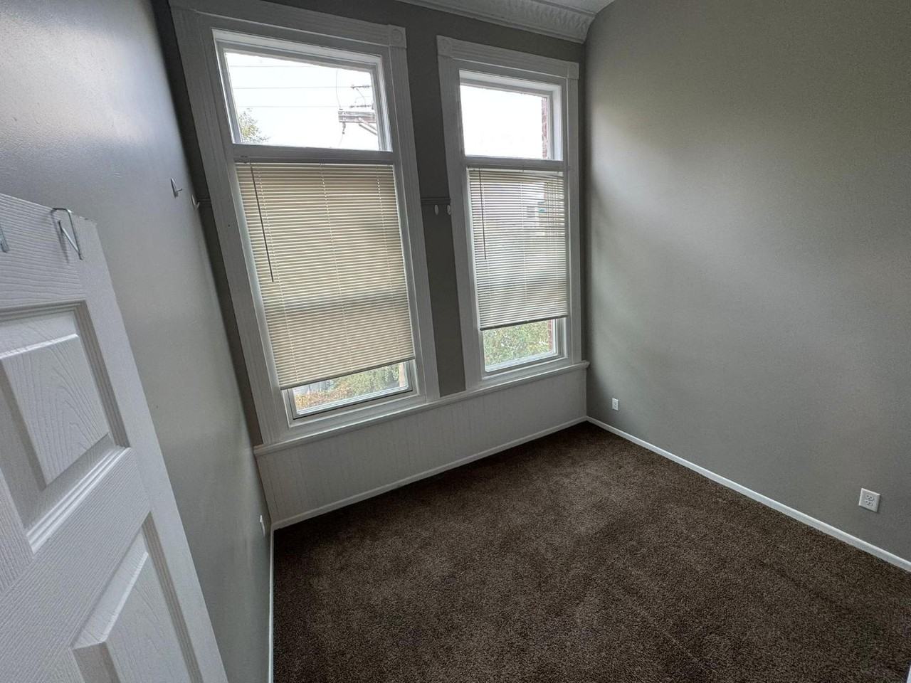 Mason School Apartments - Photo 4 of 5