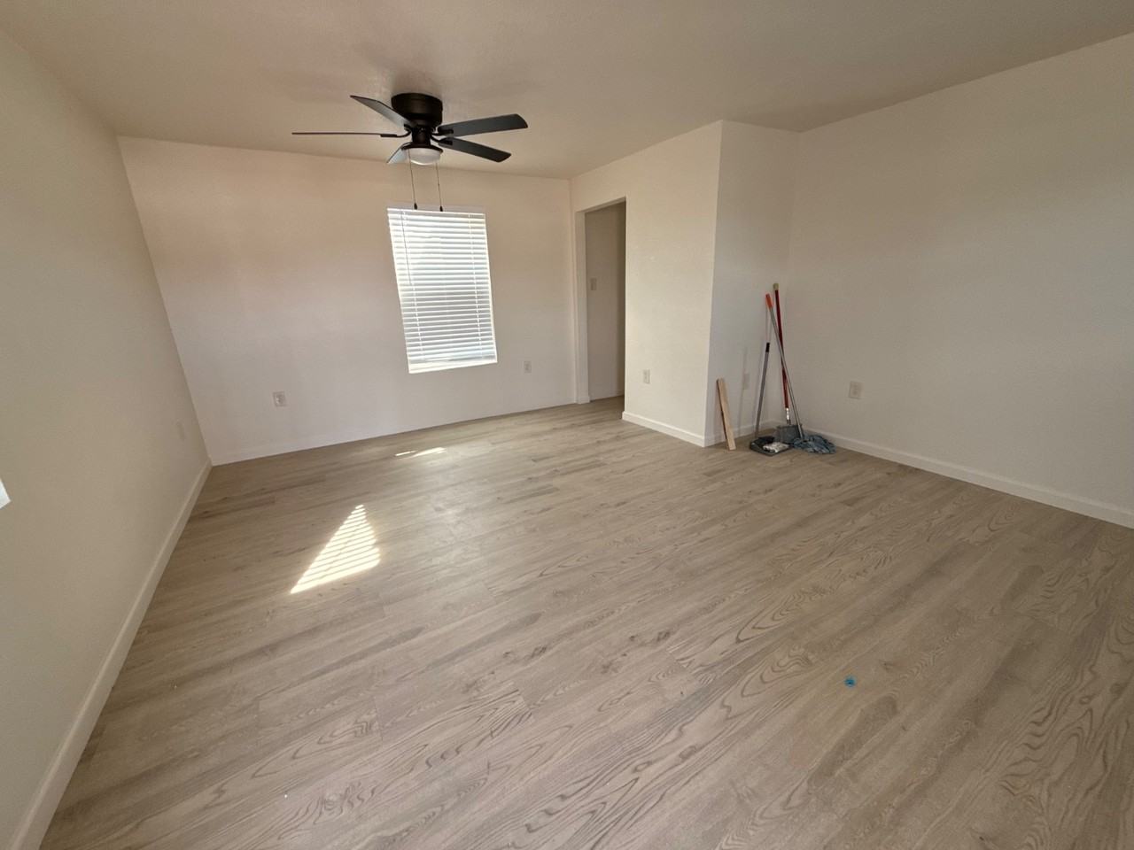 4200 Gram Ln - Photo 5 of 6