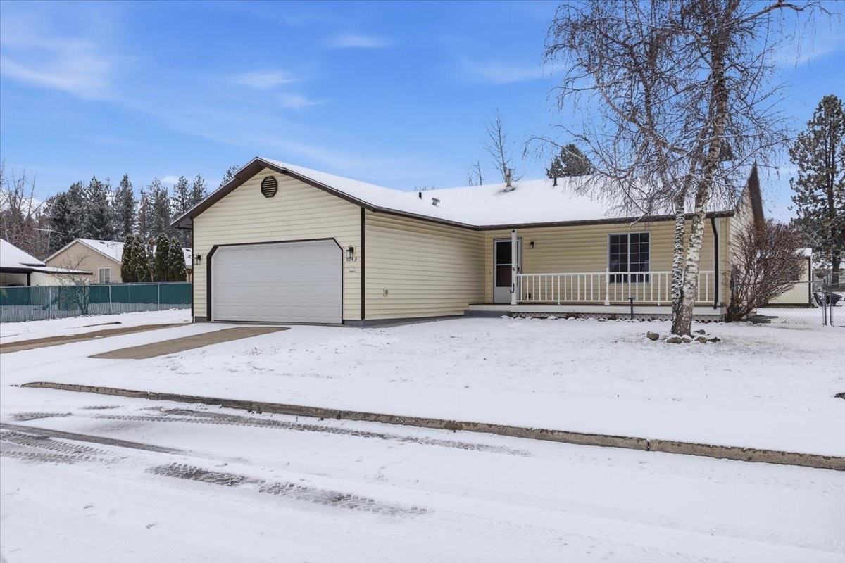 6743 W Kamloops Dr - Photo 2 of 20