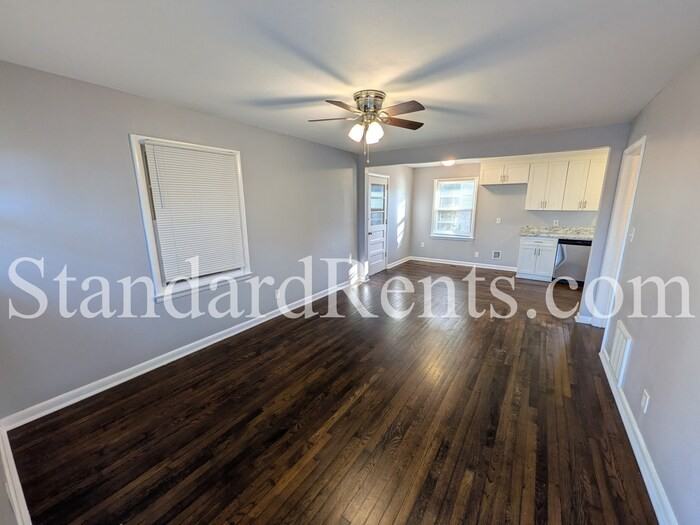 129 Long Dr Sw - Photo 2 of 12