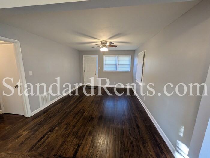 129 Long Dr Sw - Photo 3 of 12